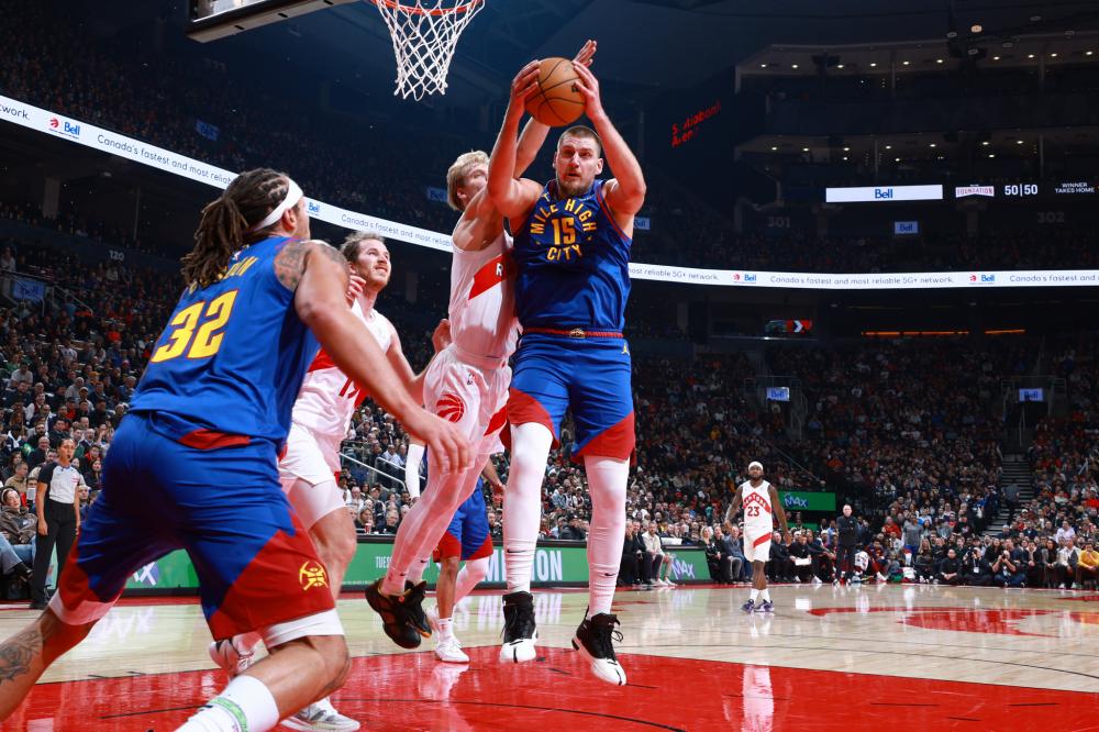 在篮下脚步 在篮下脚步